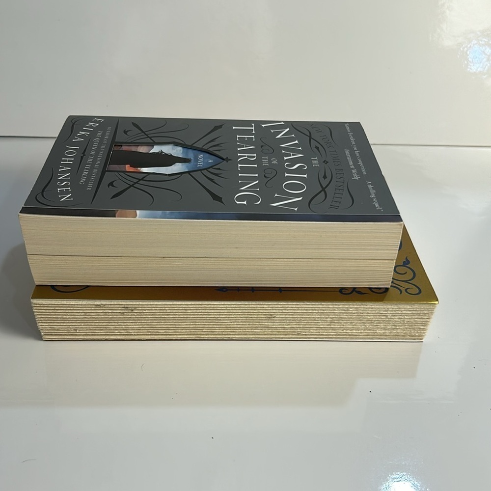 The Queen of the Tearling Book Trilogy by Erika Johansen (Excellent condition) - Picture 5 of 5
